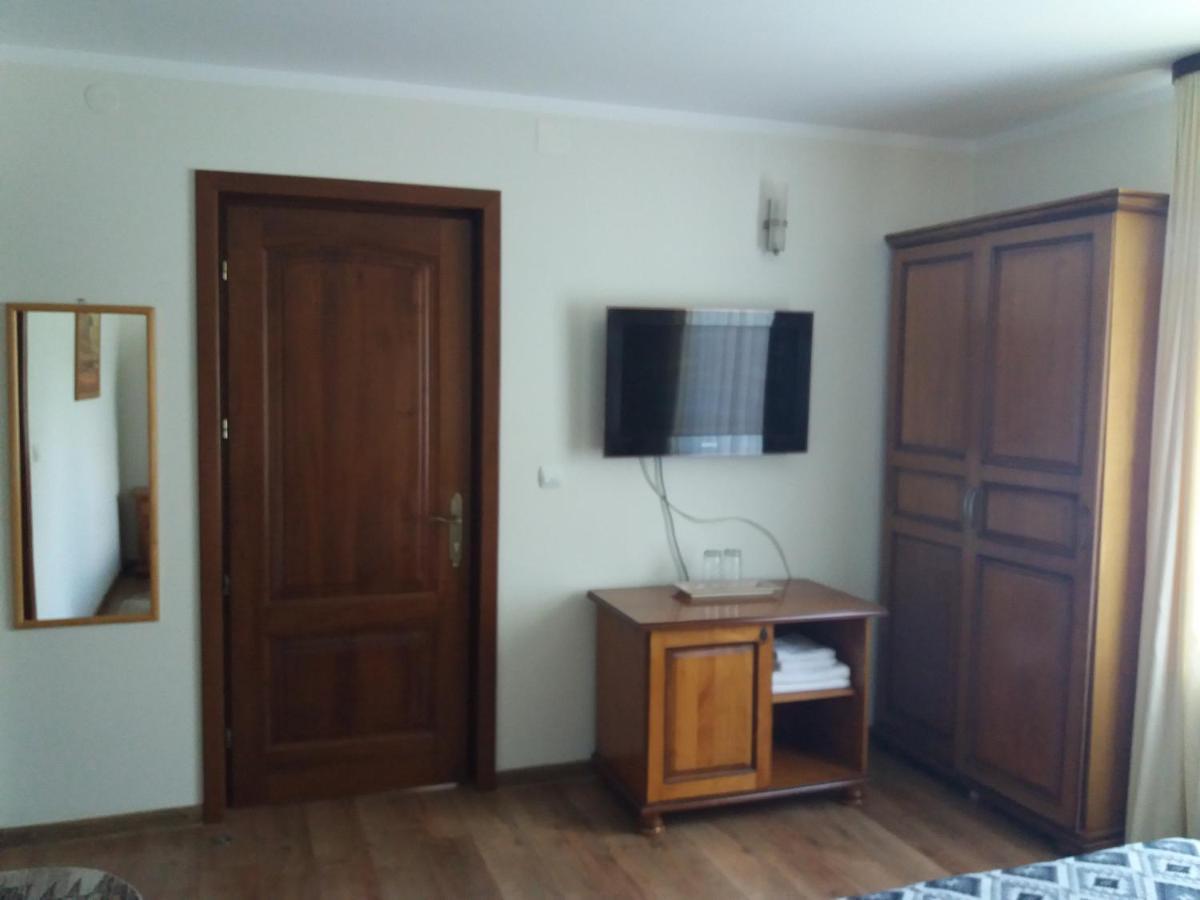 Hotel Pensiunea Alunis Sadova  Habitación foto